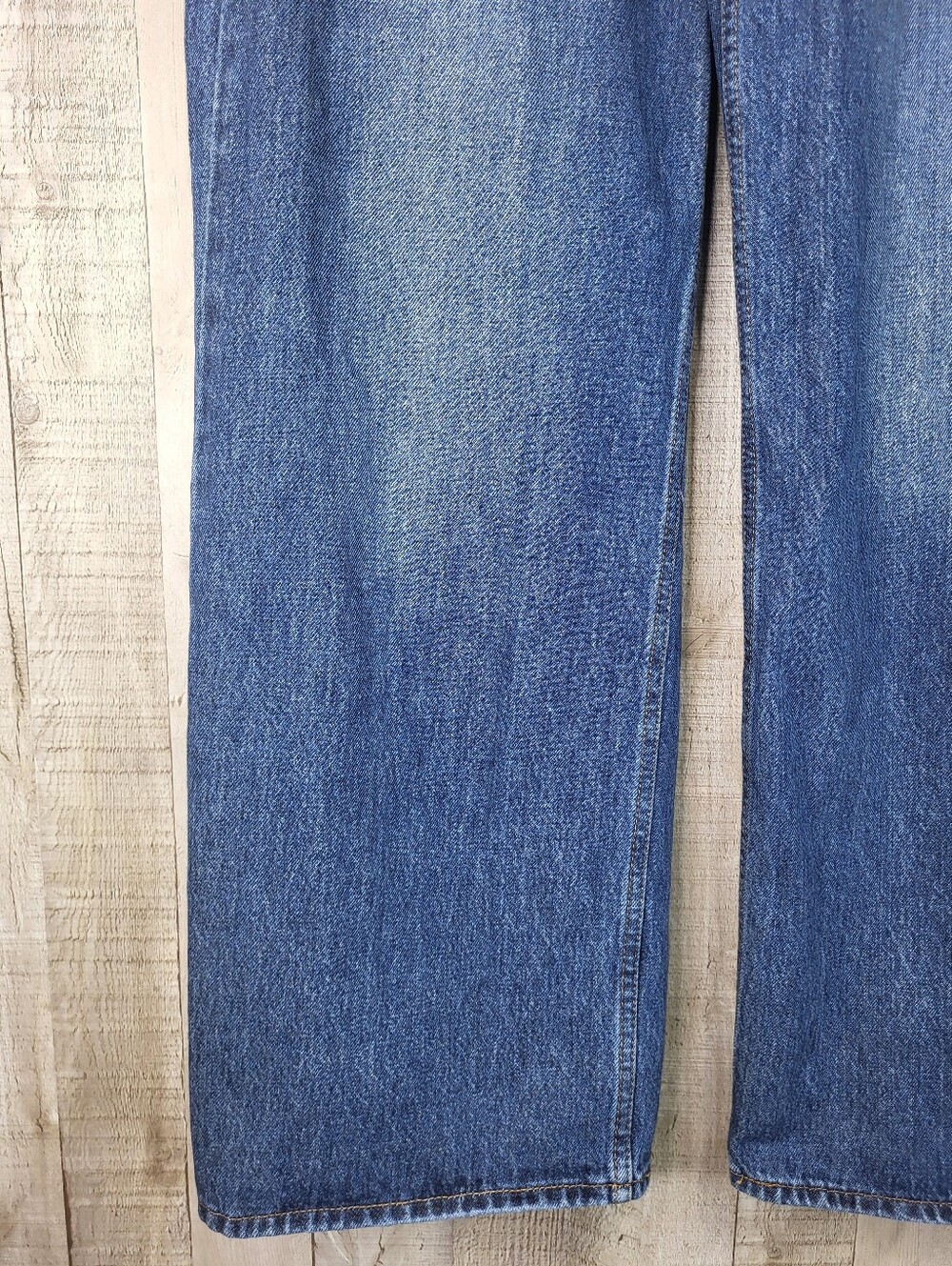 Levi's Superlow Wide Leg Blue Jeans. Ladies Size 31 - Picture 3 of 16